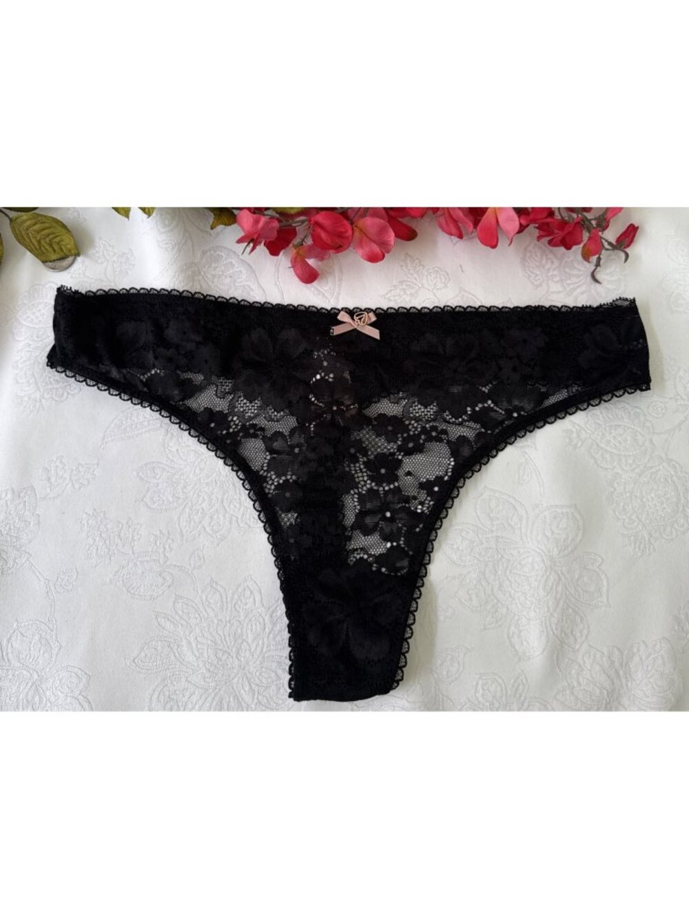 VICTORIA'S SECRET L BODY BY VICTORIA BLACK LACE WIDE STRING STRAP PANTIES NWT